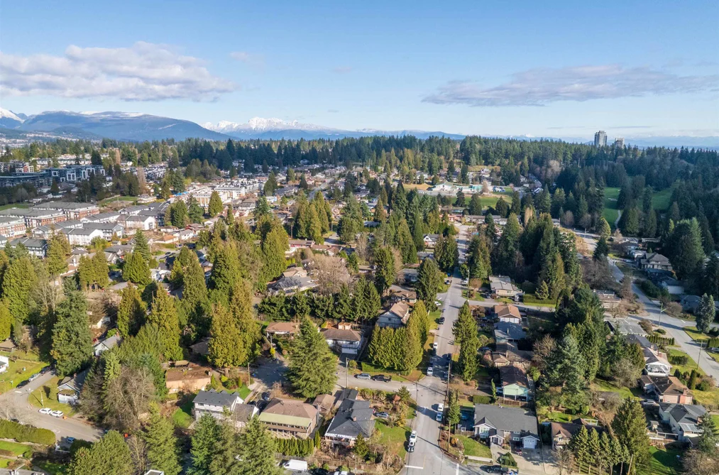 525 PERTH AVENUE, Coquitlam BC V3J 7V1, Coquitlam BC — Residential for Sale - Photo 2