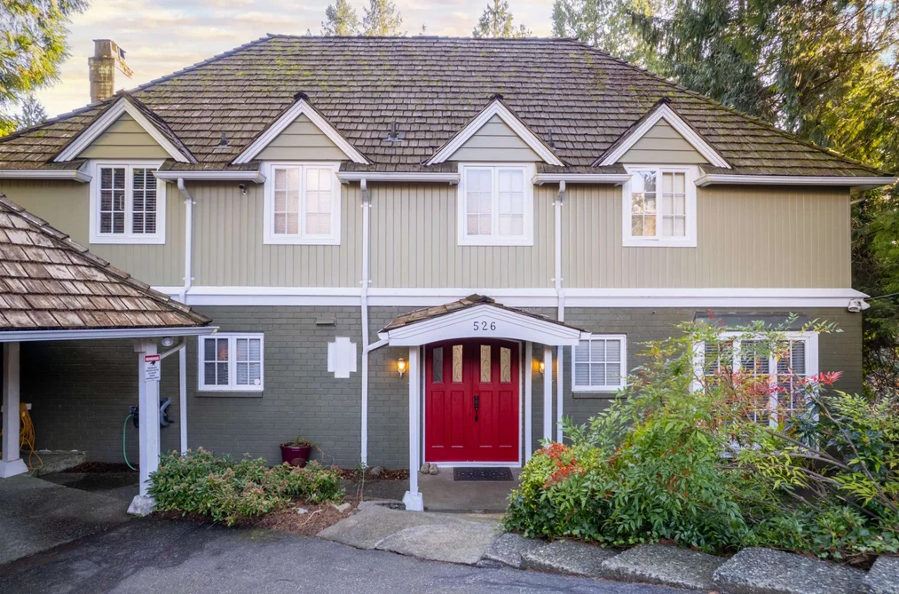 House for sale at 526 Newdale Place West Vancouver British Columbia - MLS: R3101988