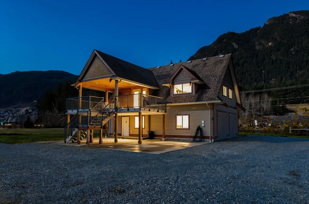 5260 MCCALLUM ROAD, Agassiz BC V0M 1A3, Agassiz BC — Residential for Sale - Photo 2