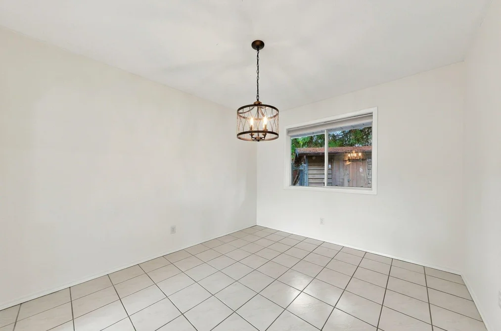 5268 197 Street, Langley, BC - House for Sale - Photo 7 of 40 5268 197 Street, Langley, BC - House for Sale - Photo 7 of 40