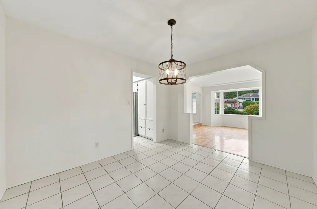 5268 197 Street, Langley, BC - House for Sale - Photo 8 of 40 5268 197 Street, Langley, BC - House for Sale - Photo 8 of 40