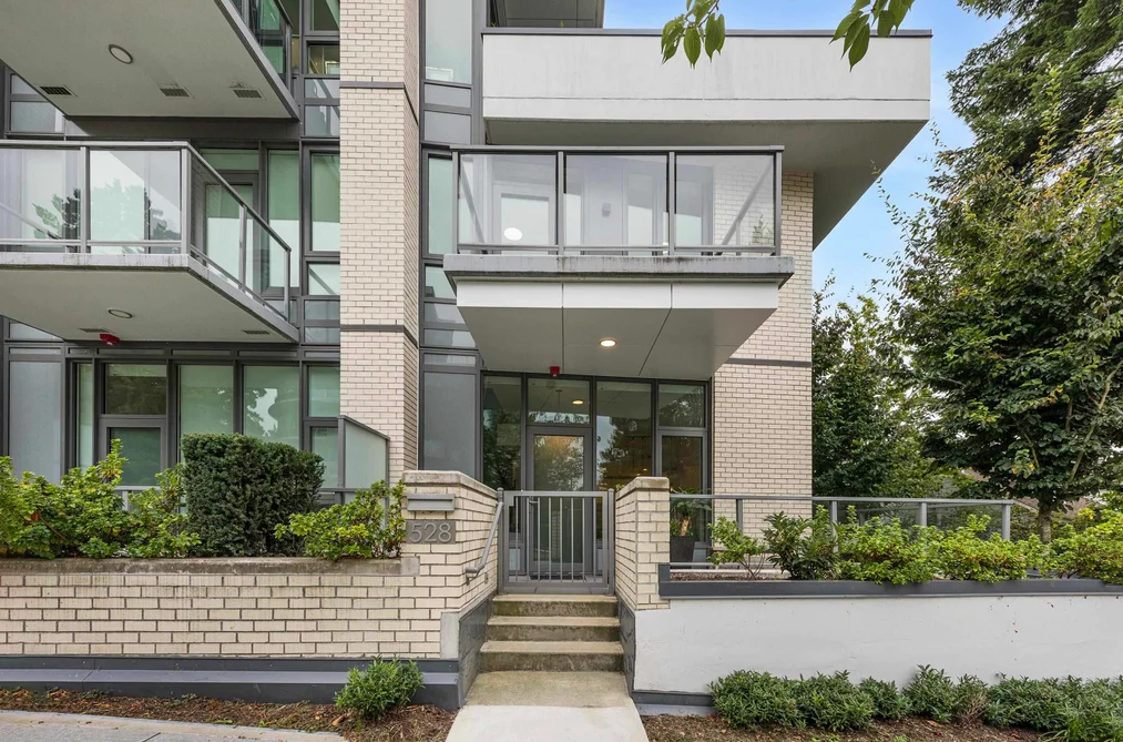 Townhouse for sale at 528 W 30th Avenue Vancouver British Columbia - MLS: R3084926