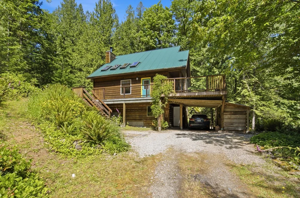 House for sale at 5280 Bear Bay Road Garden Bay British Columbia - MLS: R3141551