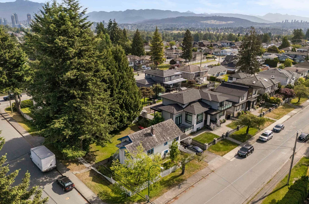5282 INMAN AVENUE, Burnaby BC V5H 3Y5, Burnaby BC — Residential for Sale - Photo 2