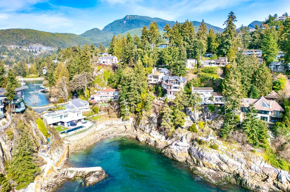 House for sale at 5295 Gulf Place West Vancouver British Columbia - MLS: R3094802