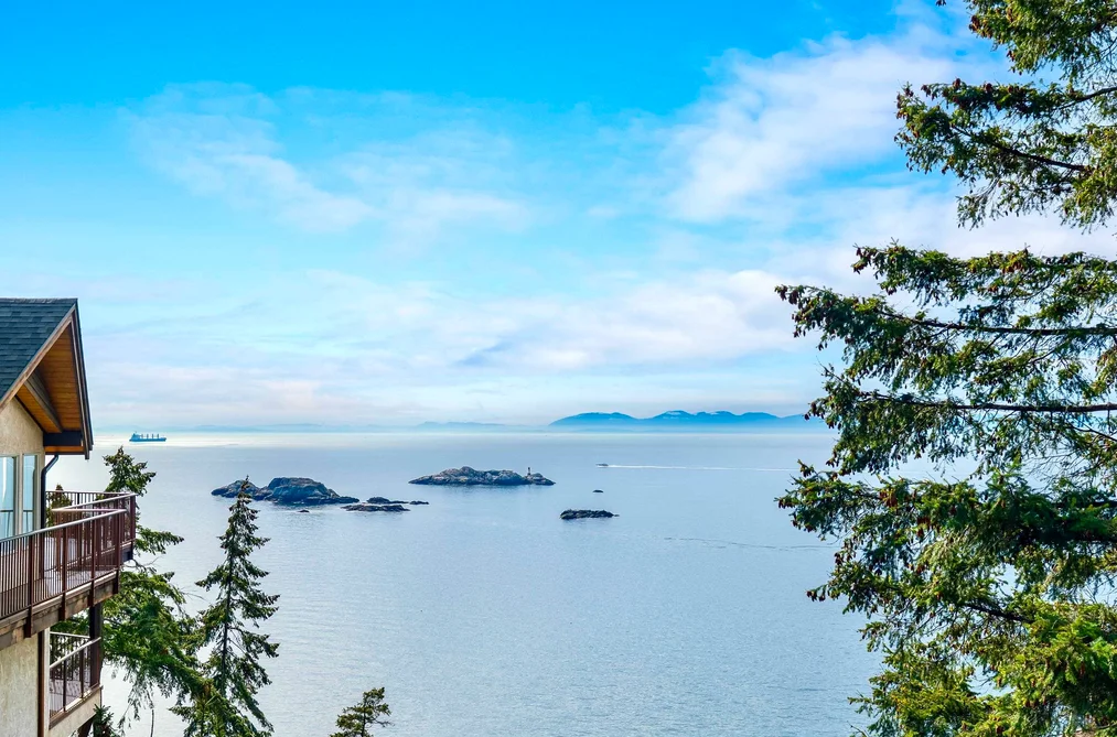 5295 GULF PLACE, West Vancouver BC V7W 2V9, West Vancouver BC — Residential for Sale - Photo 4