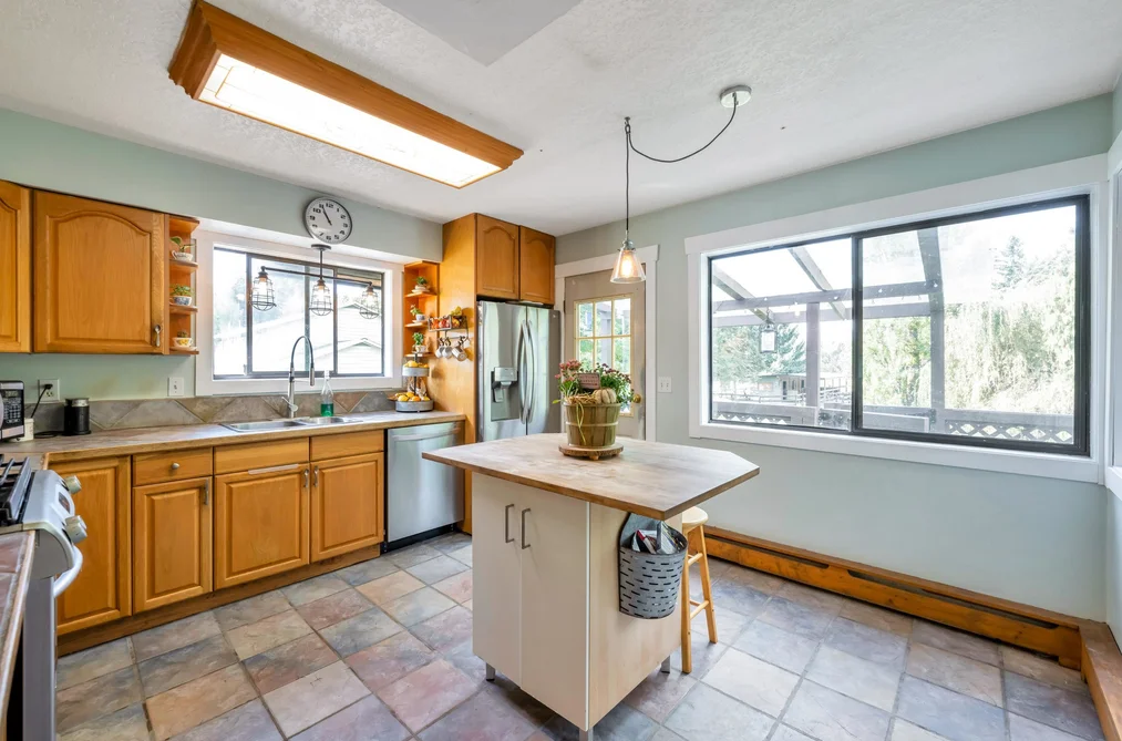 5299 245A Street, Langley, BC - House for Sale - Photo 14 of 40 5299 245A Street, Langley, BC - House for Sale - Photo 14 of 40