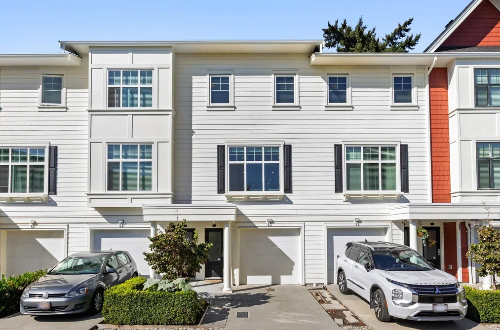 Townhouse for sale at 53 27735 Roundhouse Drive Abbotsford British Columbia - MLS: R3167476