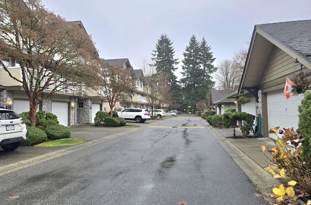 53 8888 151 STREET, Surrey BC V3R 0Z9, Surrey BC — Residential for Sale - Photo 2
