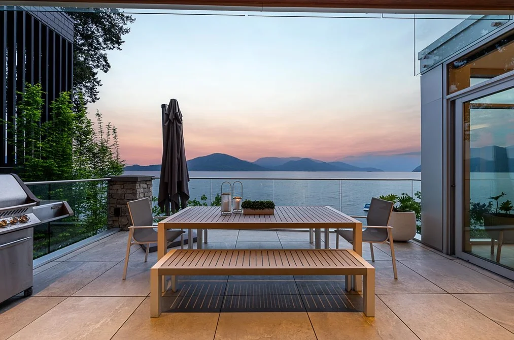 House for sale at 53 Brunswick Beach Road Lions Bay British Columbia - MLS: R3150126
