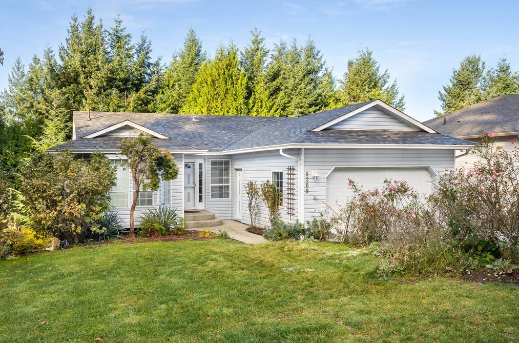 House for sale at 5309 Cedarview Place Sechelt British Columbia - MLS: R3084182