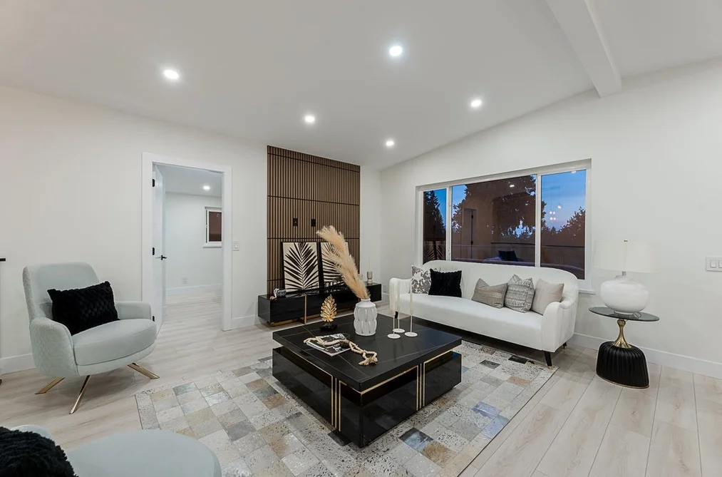 531 GREENWAY AVENUE, North Vancouver BC V7N 3C9, North Vancouver BC — Residential for Sale - Photo 3
