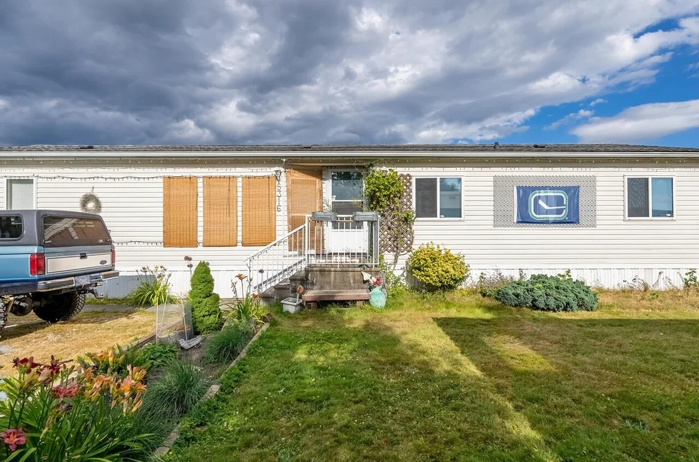 5316 216 STREET, Langley BC V2Y 1Y2, Langley BC — Residential for Sale - Photo 2