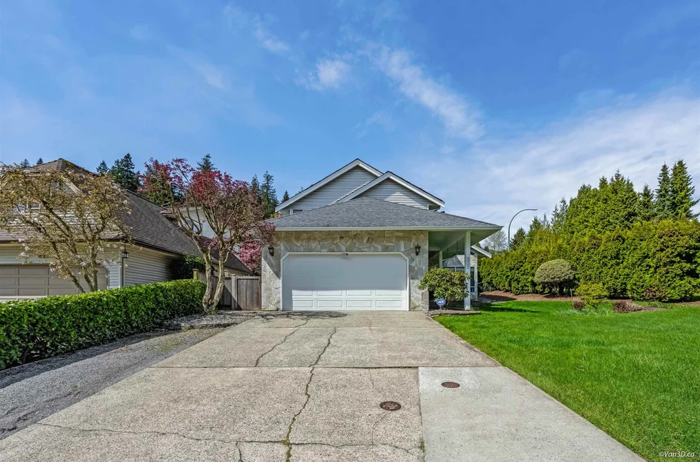 532 RIVERVIEW CRESCENT, Coquitlam BC V3C 5A7, Coquitlam BC — Residential for Sale - Photo 2