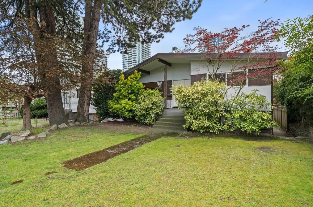 House for sale at 532 W 64th Avenue Vancouver British Columbia - MLS: R3114353