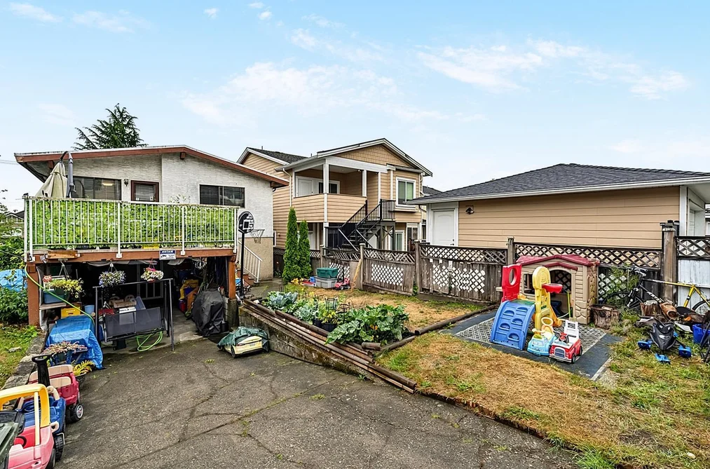 5343 Neville Street, Burnaby, BC - MLS: R3150147 - Photo 30 5343 Neville Street, Burnaby, BC - MLS: R3150147 - Photo 30