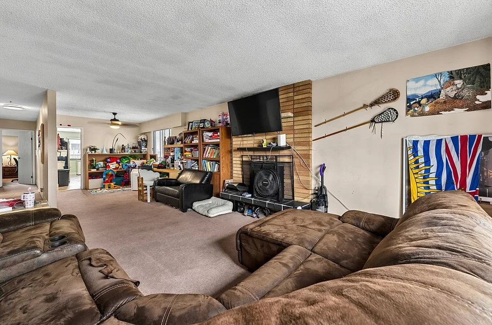 5343 Neville Street, Burnaby, BC - MLS: R3150147 - Photo 5 5343 Neville Street, Burnaby, BC - MLS: R3150147 - Photo 5