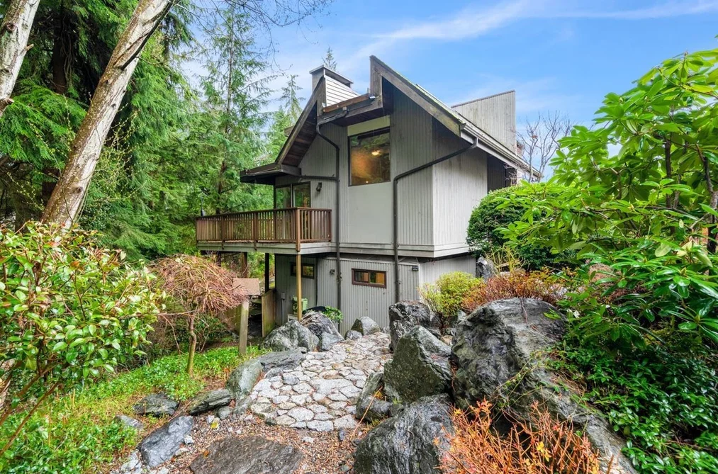 5344 CLIFFRIDGE AVENUE, North Vancouver BC V7R 3V4, North Vancouver BC — Residential for Sale - Photo 2
