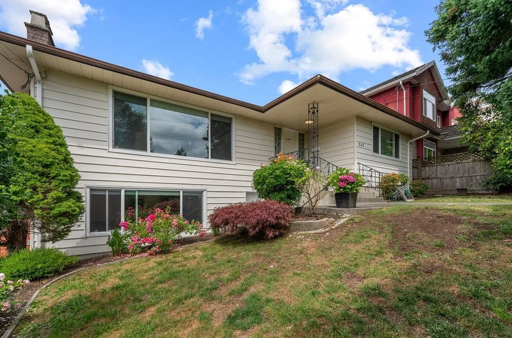 535 HOLDOM AVENUE, Burnaby BC V5B 3V3, Burnaby BC — Residential for Sale - Photo 3