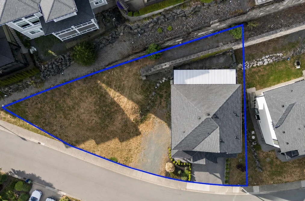 5351 ABBEY CRESCENT, Chilliwack BC V2R 0J6, Sardis BC — Residential for Sale - Photo 2