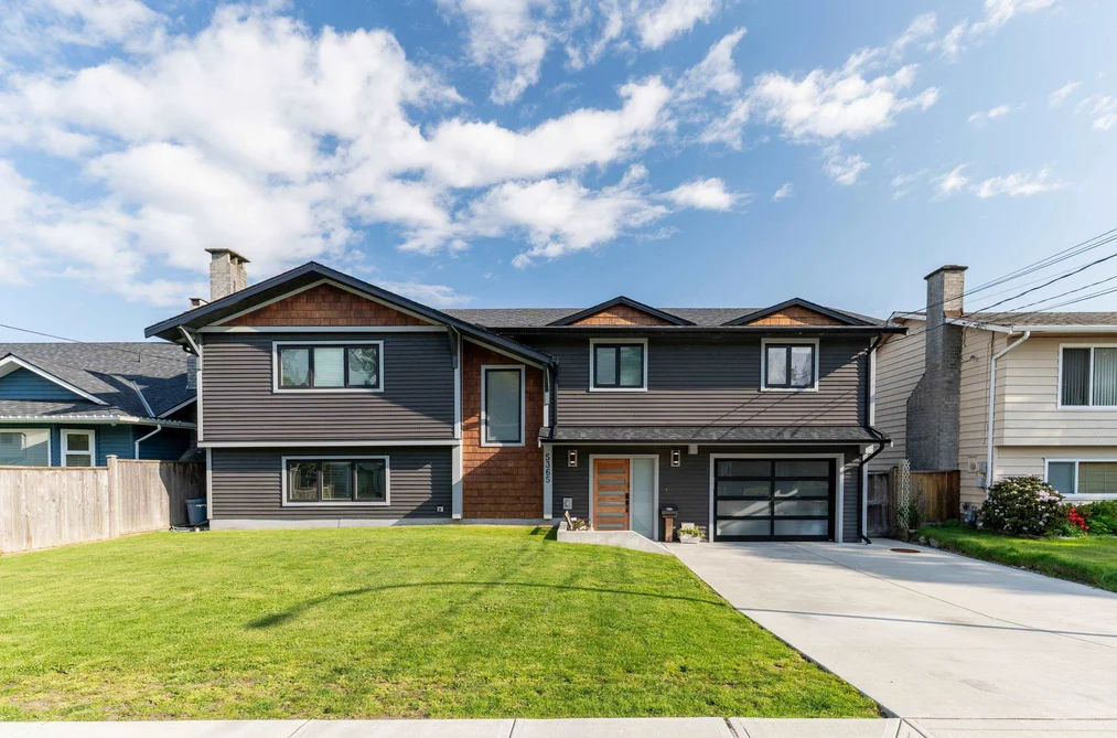 House for sale at 5365 Maple Crescent Delta British Columbia - MLS: R3124300