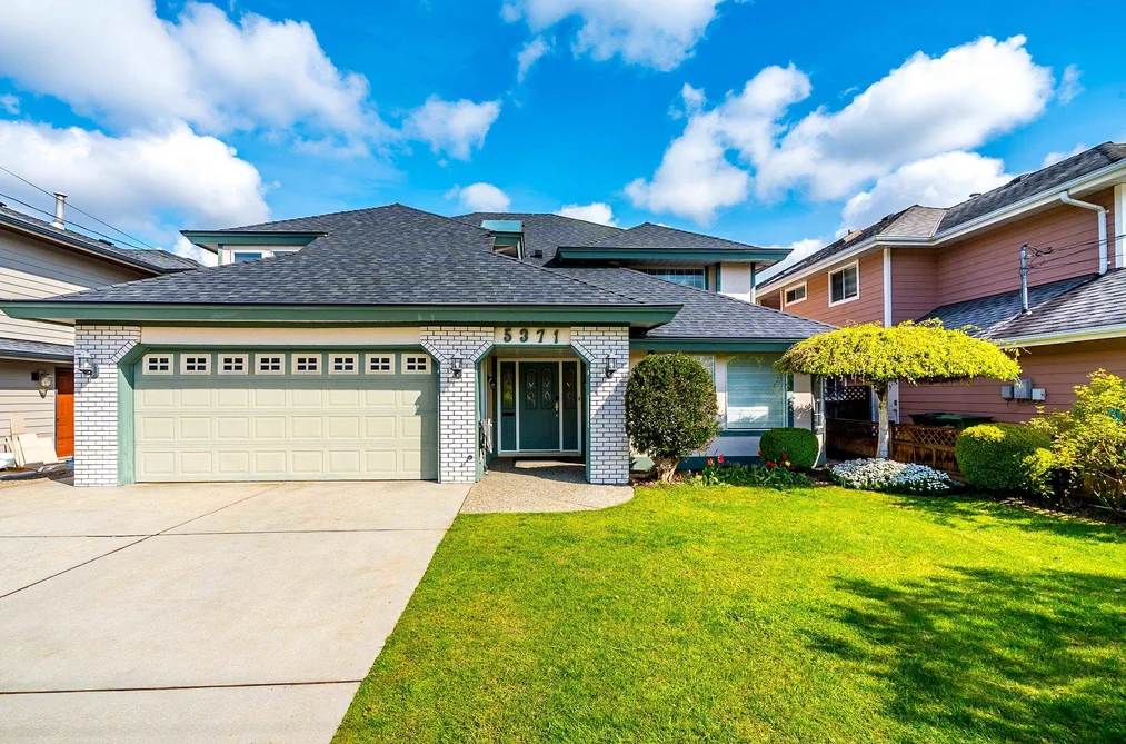 House for sale at 5371 Maple Road Richmond British Columbia - MLS: R3108413