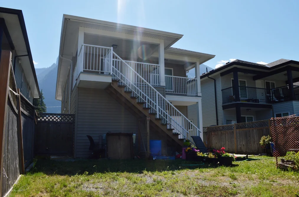 539 DOUGLAS STREET, Hope BC V0X 1L0, Hope BC — Residential for Sale - Photo 5