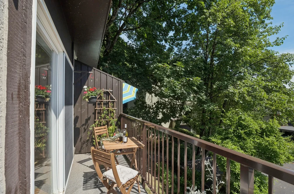 539 IOCO ROAD, Port Moody BC V3H 2W3, Port Moody BC — Residential for Sale — Photo 8 of 34