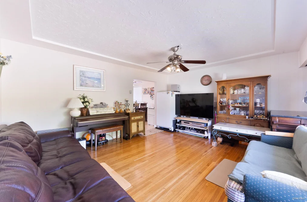 539 SCHOOLHOUSE STREET, Coquitlam BC V3J 5N8, Coquitlam BC — Residential for Sale — Photo 3 of 33