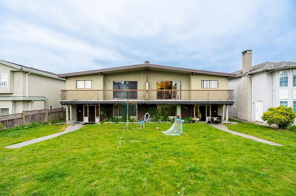 5391 NORFOLK STREET, Burnaby BC V5G 1G3, Burnaby BC — Residential Income for Sale - Photo 2