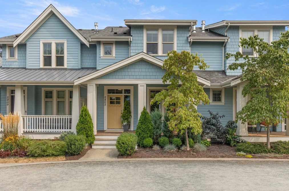 Row House (Non-Strata) for sale at 5405 Kokanee Lane Chilliwack British Columbia - MLS: R3158729