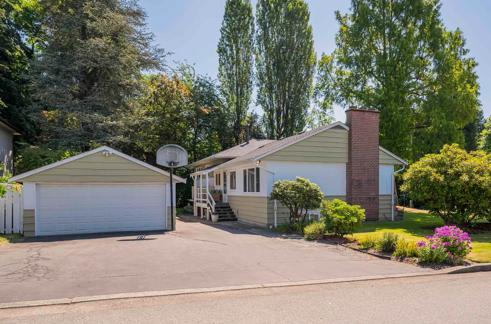 541 COCHRANE AVENUE, Coquitlam BC V3J 2A3, Coquitlam BC — Residential for Sale - Photo 3