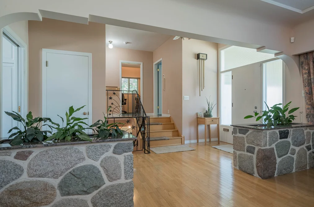 541 COCHRANE AVENUE, Coquitlam BC V3J 2A3, Coquitlam BC — Residential for Sale - Photo 4