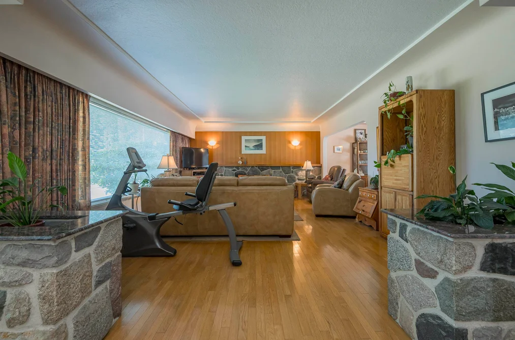 541 COCHRANE AVENUE, Coquitlam BC V3J 2A3, Coquitlam BC — Residential for Sale - Photo 6