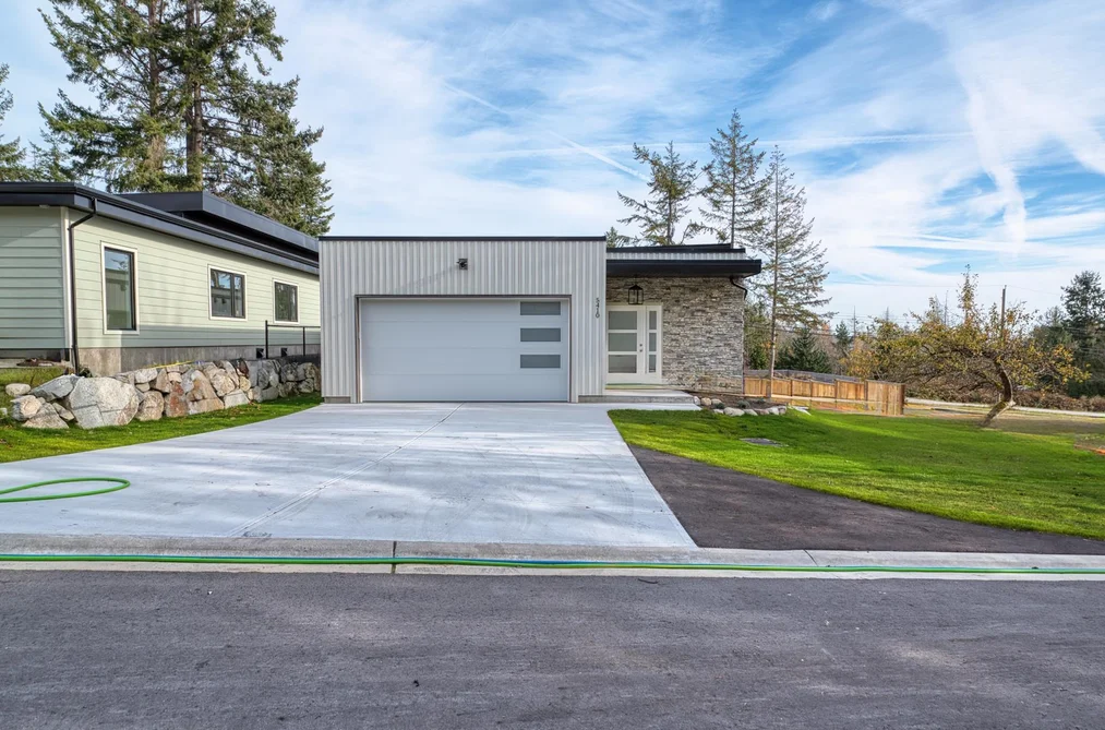 5410 STELLAR WAY, Sechelt BC V7Z 0M3, Sechelt BC — Residential for Sale - Photo 3