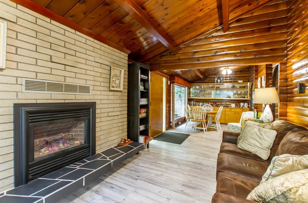 542 PARK DRIVE, Cultus Lake, BC — Residential for Sale — Photo 7 of 37