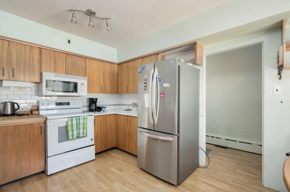 5426 CLINTON STREET, Burnaby BC V5J 2L8, Burnaby BC — Residential for Sale — Photo 3 of 33