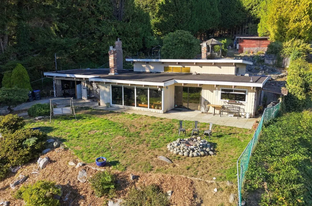 5430 Lawson Rd, Sechelt, BC - MLS: R3174976