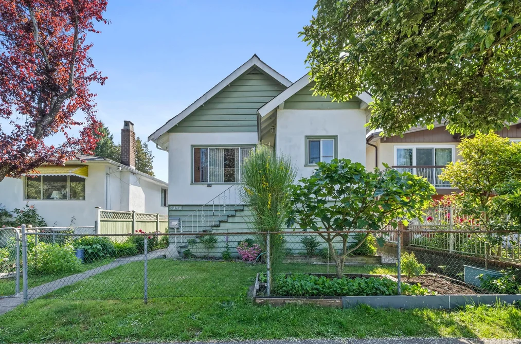 House for sale at 5434 Killarney Street Vancouver British Columbia - MLS: R3129338