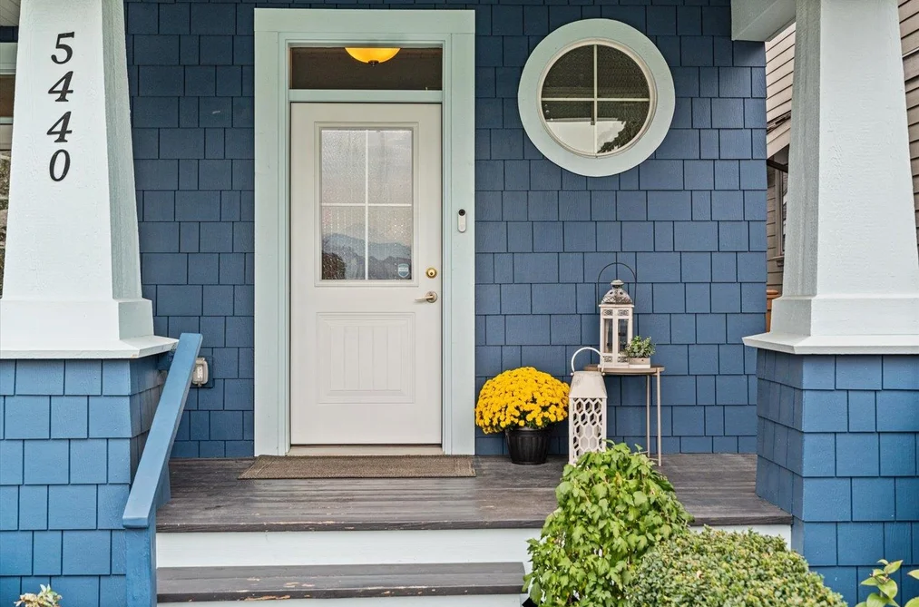 5440 Peach Road, Chilliwack, BC - House for Sale - Photo 2 of 39 5440 Peach Road, Chilliwack, BC - House for Sale - Photo 2 of 39