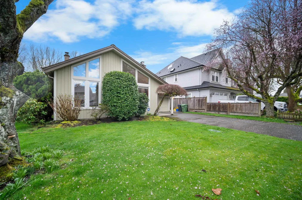 House for sale at 5440 Warbler Avenue Richmond British Columbia - MLS: R3100070