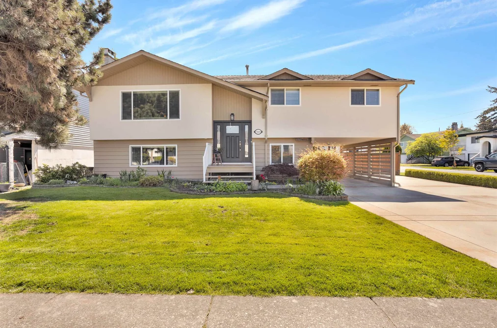 House for sale at 5444 45 Avenue Delta British Columbia - MLS: R3115705