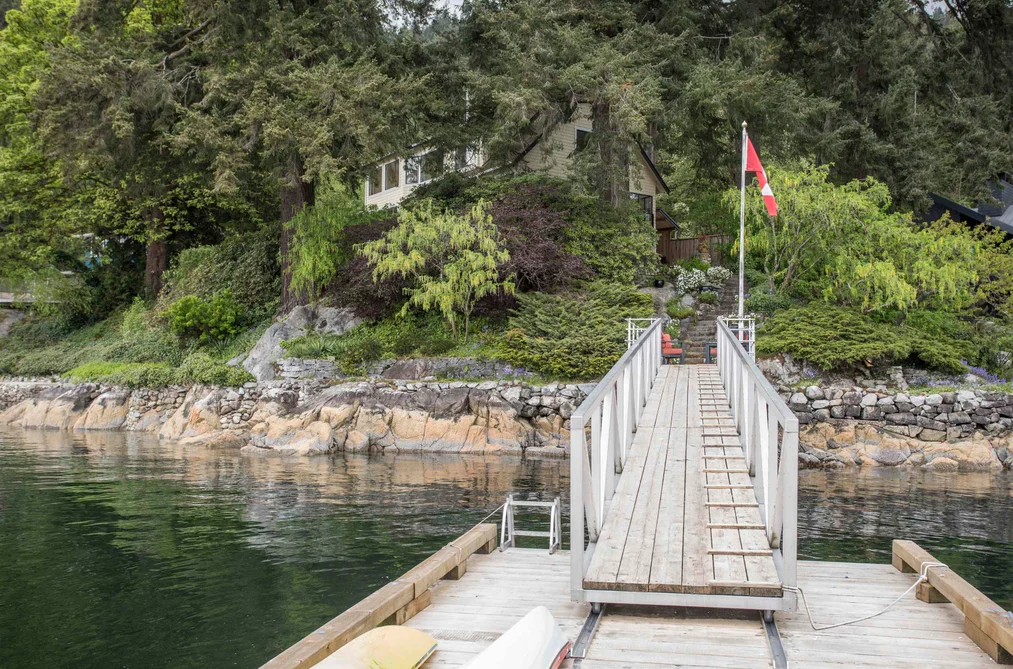 5445 INDIAN RIVER DRIVE, North Vancouver BC V7G 2T7, North Vancouver BC — Residential for Sale - Photo 2