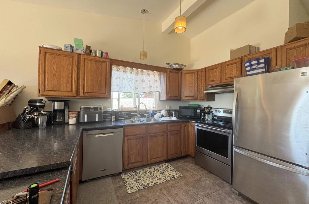 5457 CARNABY PLACE, Sechelt BC V7Z 0M3, Sechelt BC — Residential for Sale — Photo 14 of 27