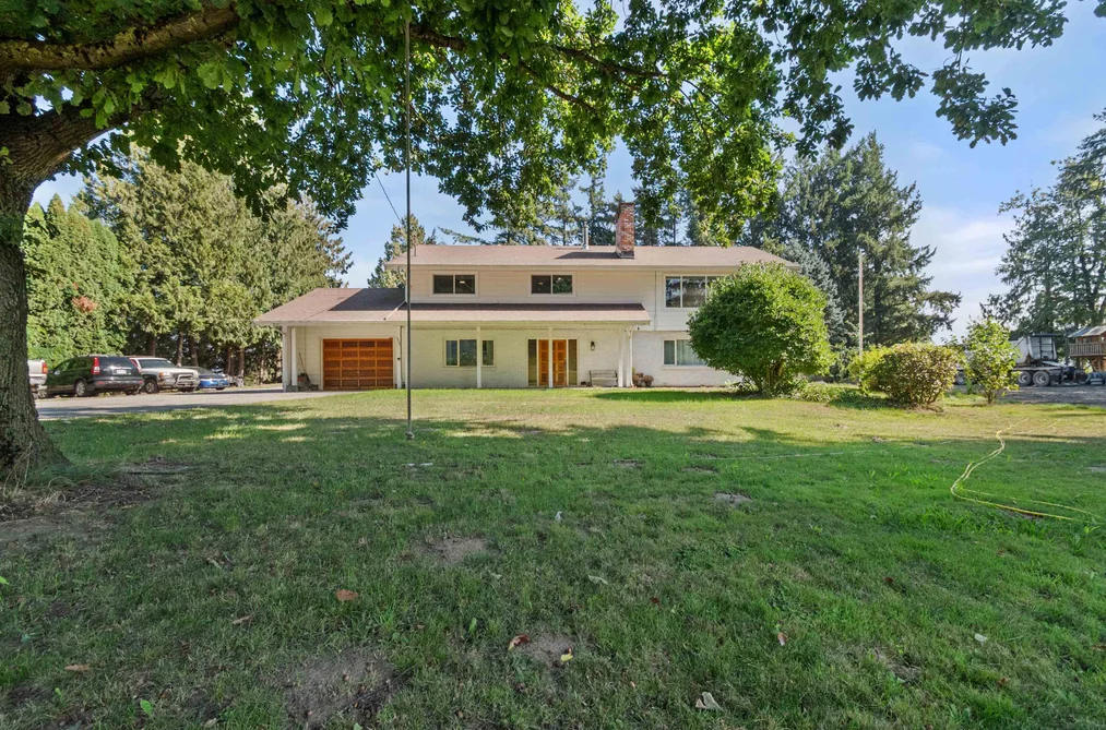5460 INTERPROVINCIAL HIGHWAY, Abbotsford BC V3G 2P6, Abbotsford BC — Residential for Sale - Photo 2