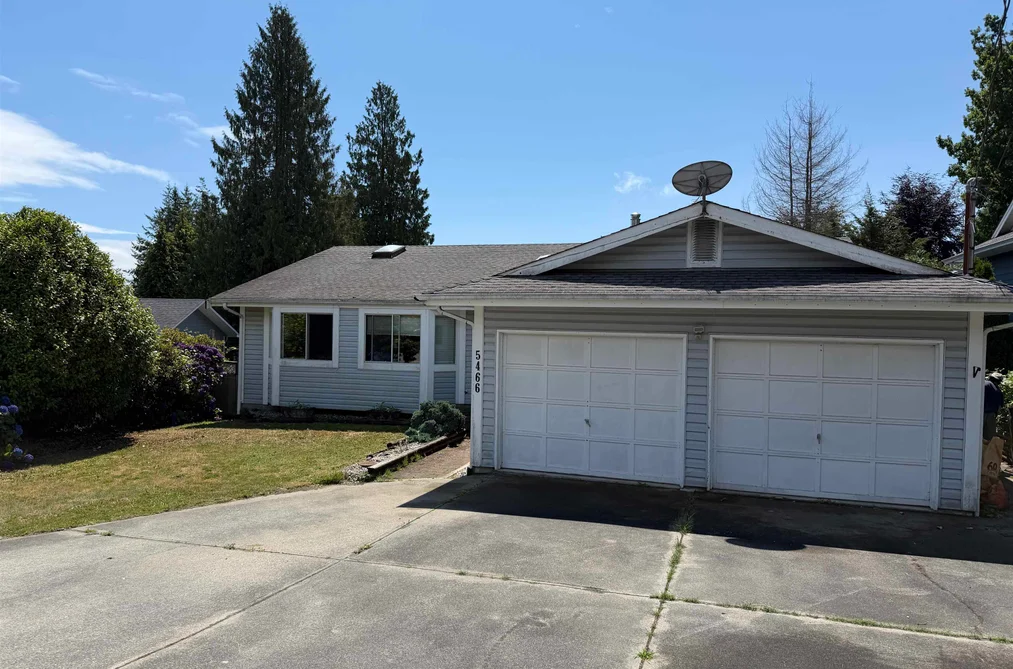 House for sale at 5466 Carnaby Place Sechelt British Columbia - MLS: R3148158