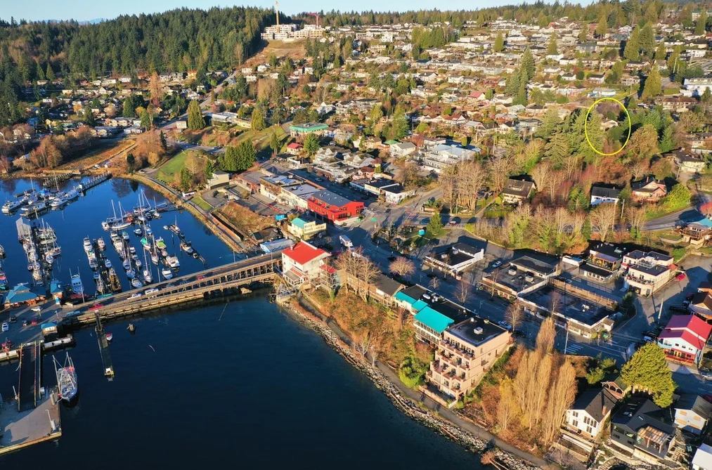 547 N Fletcher Rd, Gibsons, BC - MLS: R3177149