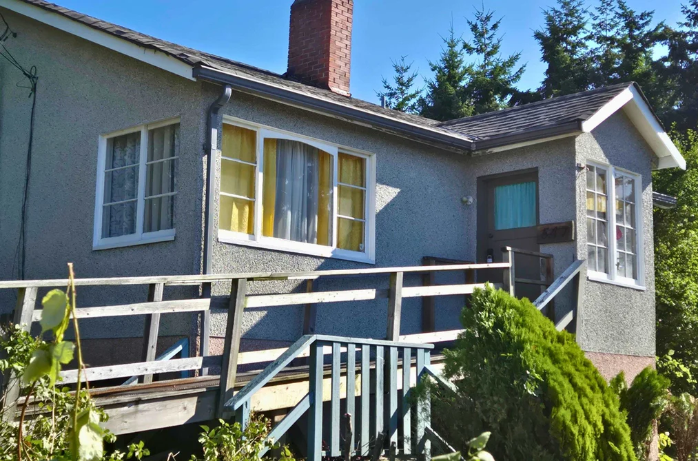 547 N FLETCHER ROAD, Gibsons BC V0N 1V0, Gibsons BC — Residential for Sale - Photo 2