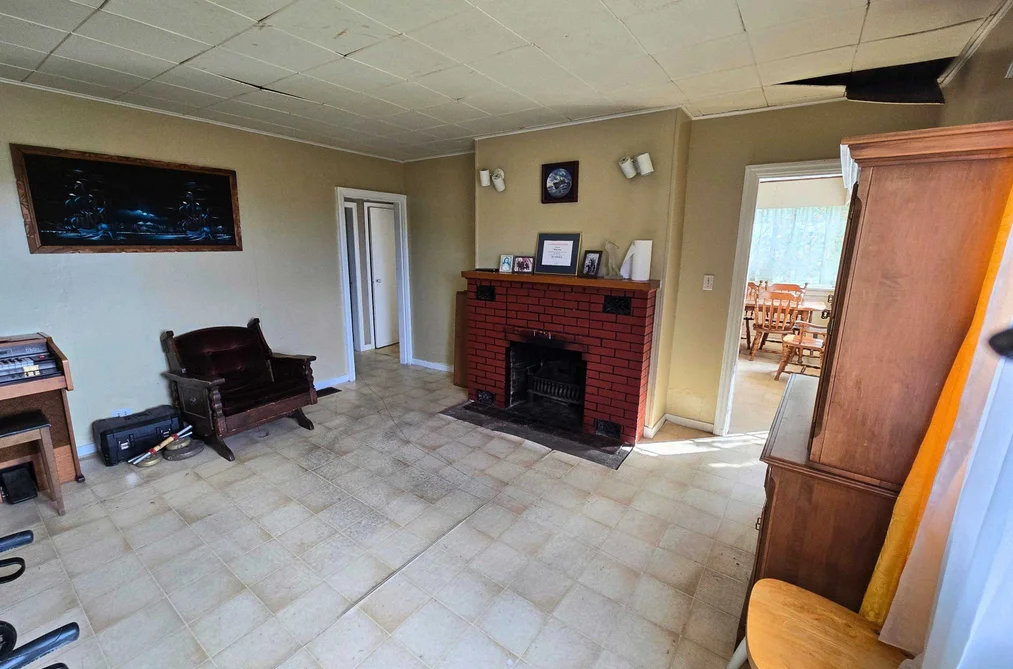 547 N FLETCHER ROAD, Gibsons BC V0N 1V0, Gibsons BC — Residential for Sale - Photo 4