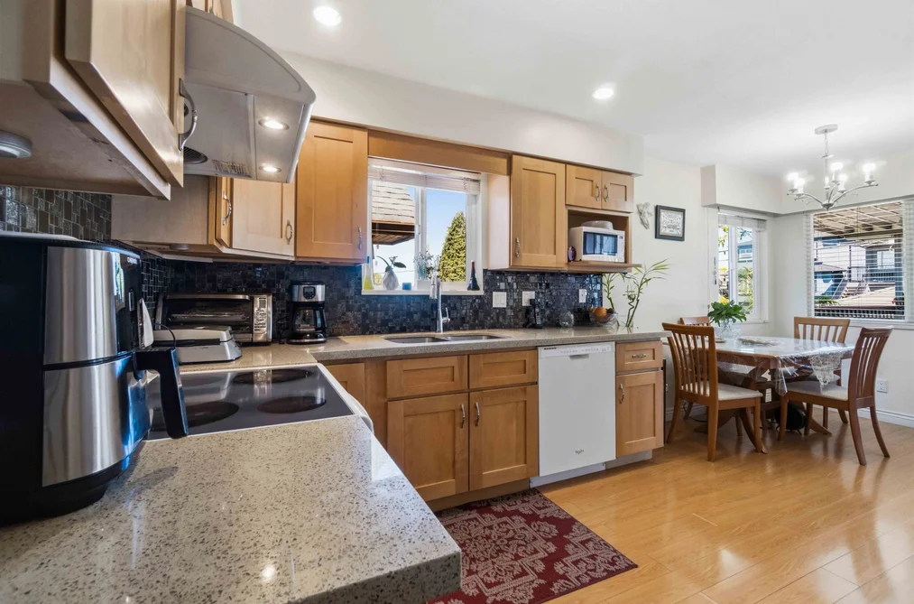 549 E 56TH AVENUE, Vancouver BC V5X 1R6, Vancouver BC — Residential for Sale - Photo 2